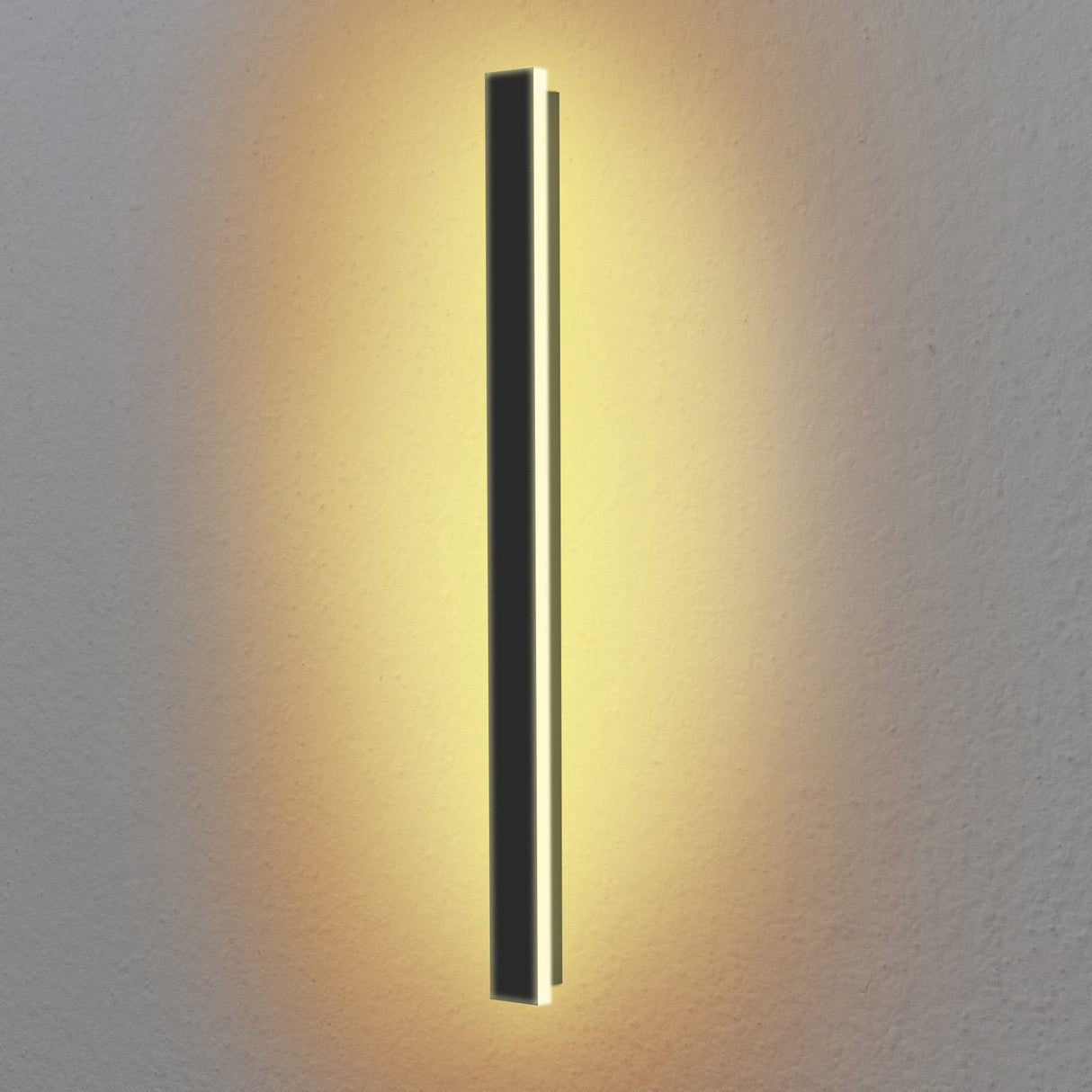 Svelte Outdoor Linear Lamp from Ozarké