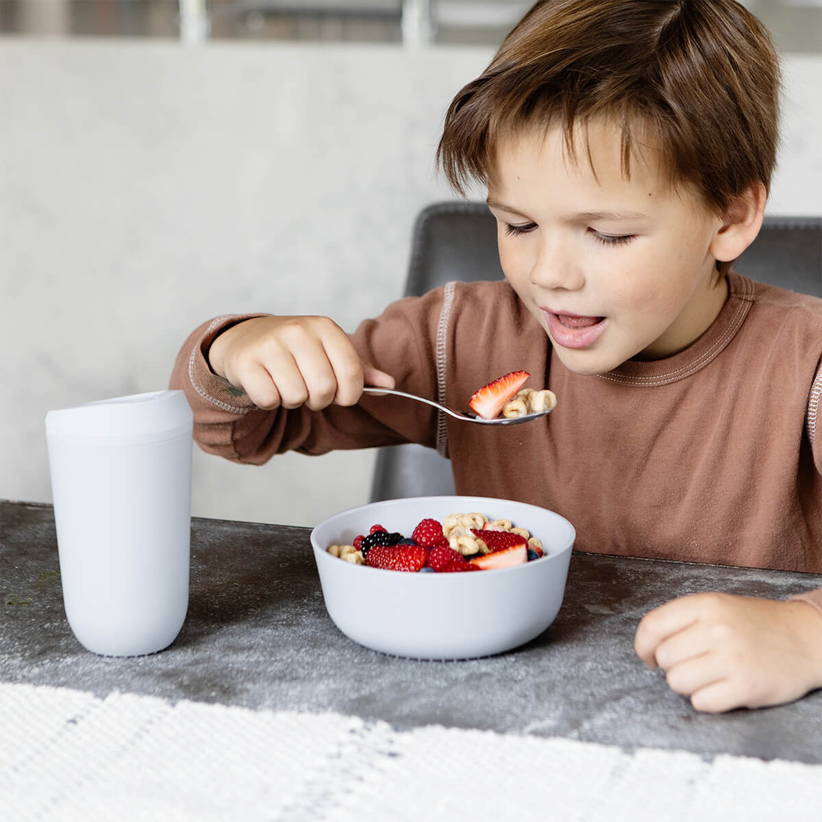 24oz Mealtime Bowls from ezpz