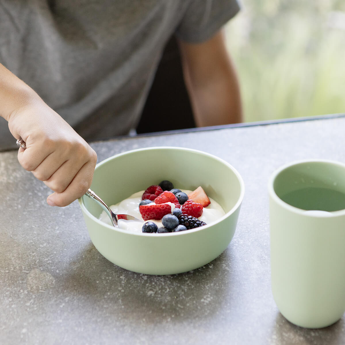 24oz Mealtime Bowls from ezpz