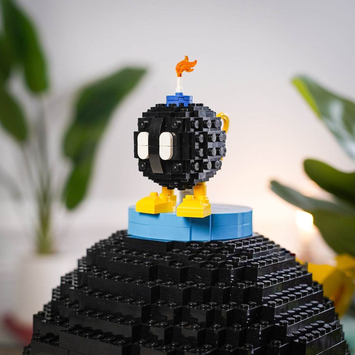 Mini Angry Bomb from Bricker Builds