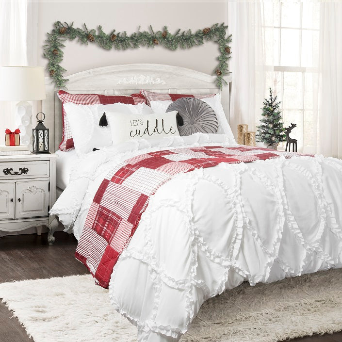 Avon 3 Piece Comforter Set from LushDecor