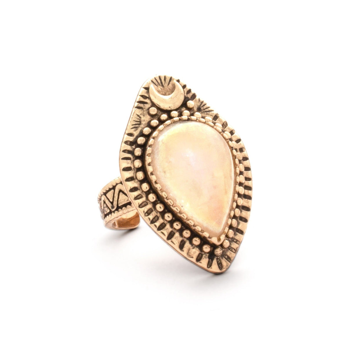 Moonlight Ring | Rainbow Quartz Crystal from Hiouchi Jewels