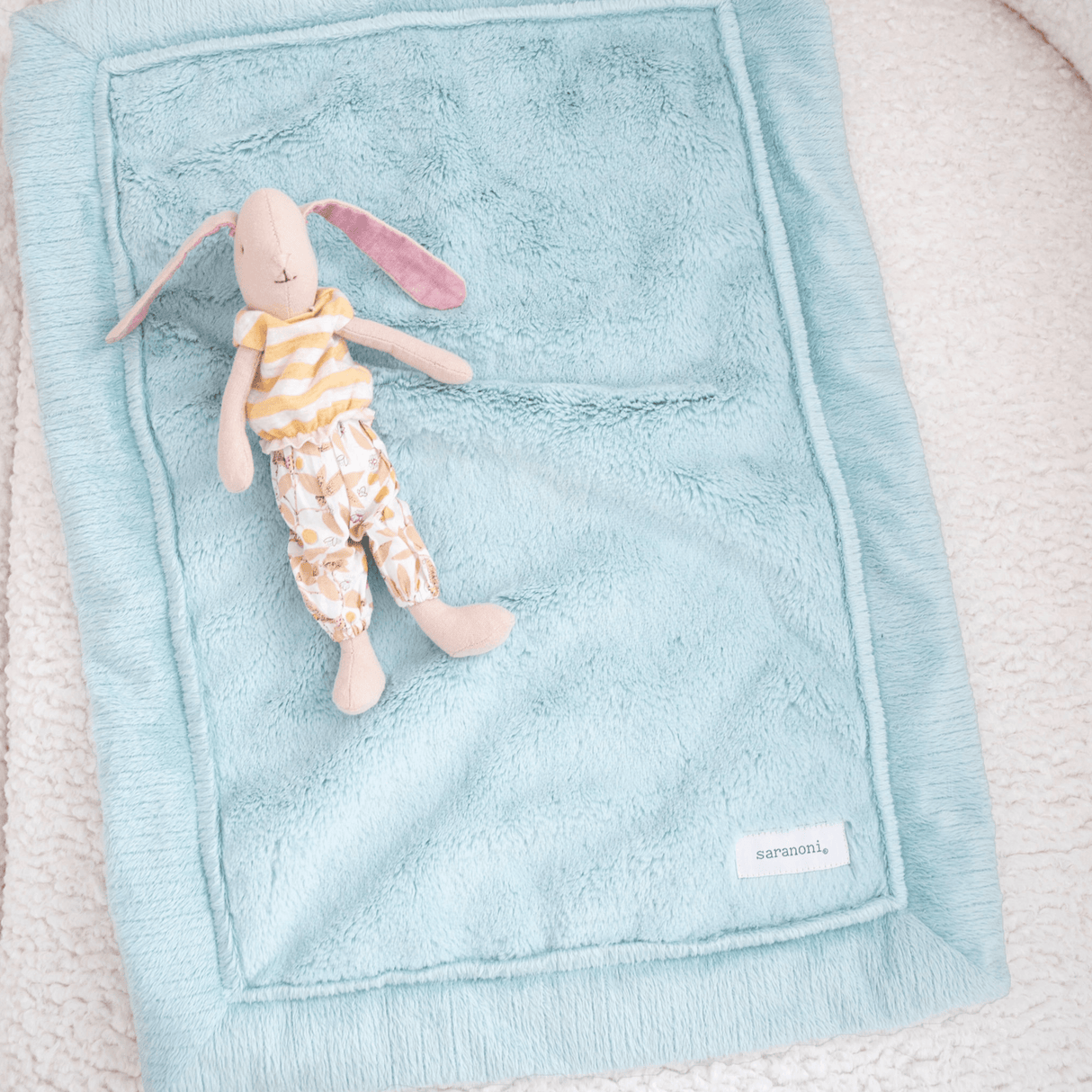 LUSH MINI BLANKETS From Saranoni