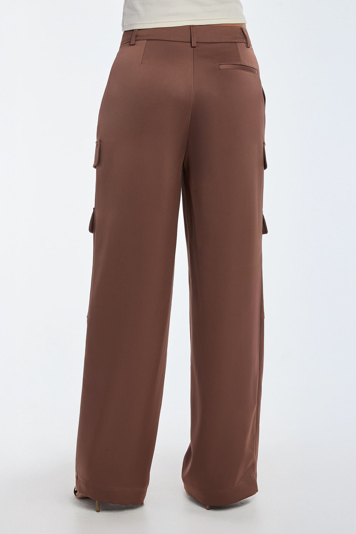 Milan Satin Cargo Pant - Mocha From Noli Yoga