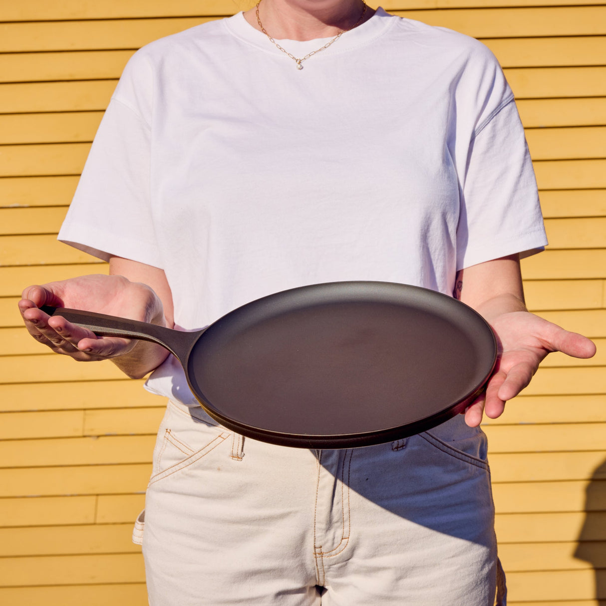 No.9 Round Cast Iron Griddle From Field Company