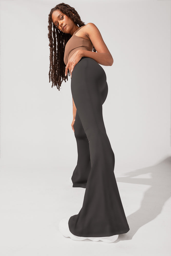 Crisscross Hourglass® Bell Bottom with Pockets - Black from POPFLEX