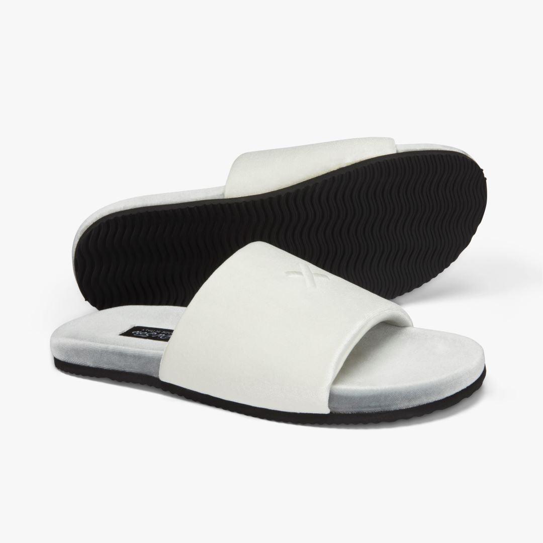 Men's Grigio & Cream Velvet House Slide from Del Toro Shoes