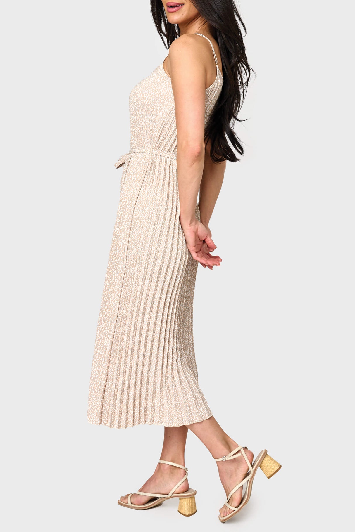 Adjustable Strap Pleated Midi Dress with Belt from Gibsonlook