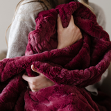 PATTERNED FAUX FUR XL THROW BLANKETS From Saranoni
