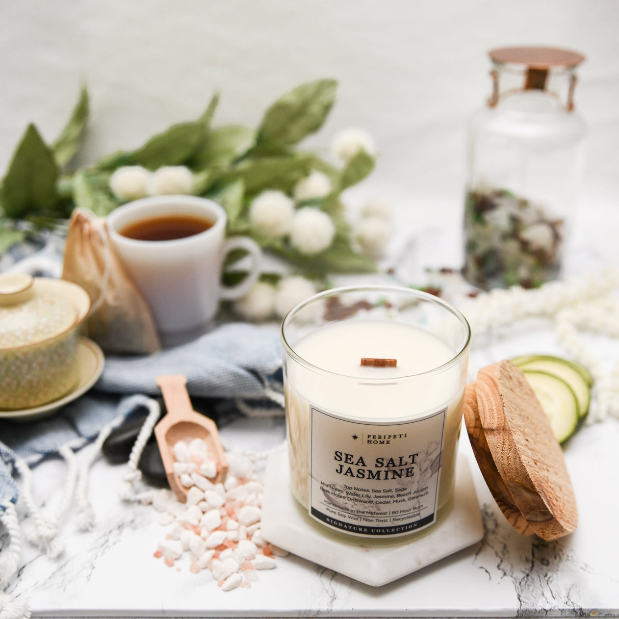 Wooden Wick Soy Candle from Peripeti Home