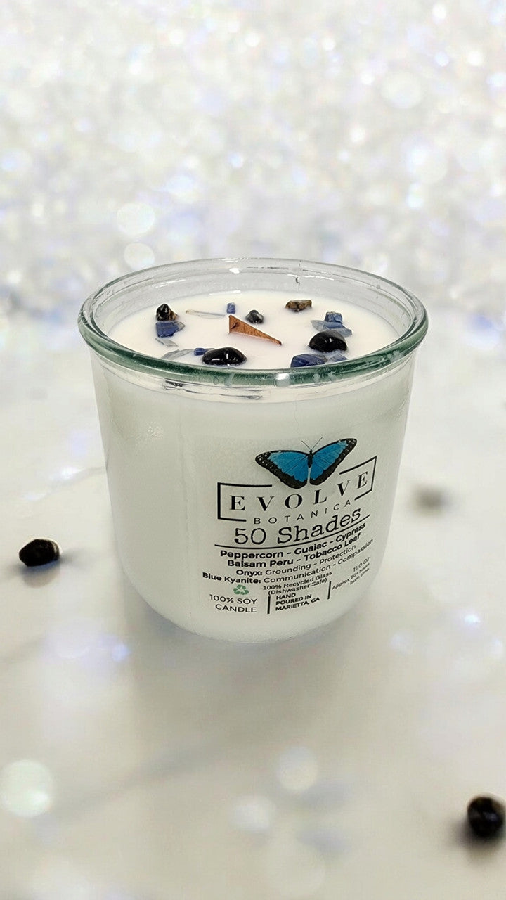 Rocks Candle – 50 Shades (Wood Wick, Onyx & Blue Kyanite, Soy Candle) from Evolve Botanica