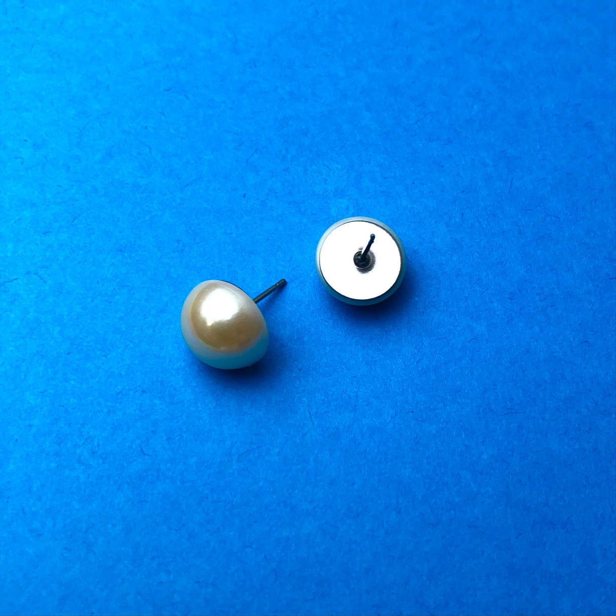Antique Pearl Small Retro Button Stud Earrings from Leetie Lovendale