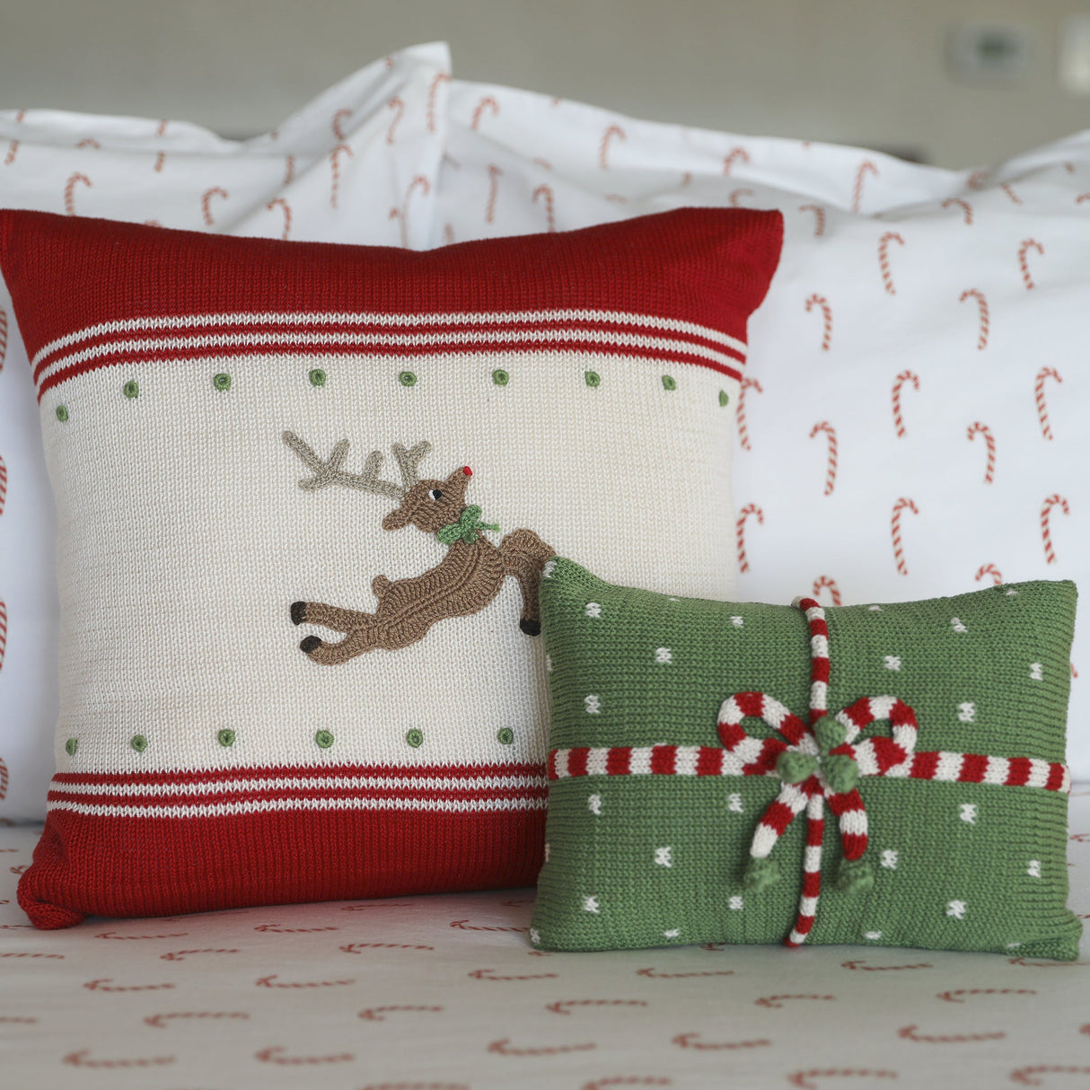 Gift Mini Pillow, Green from Melange Collection