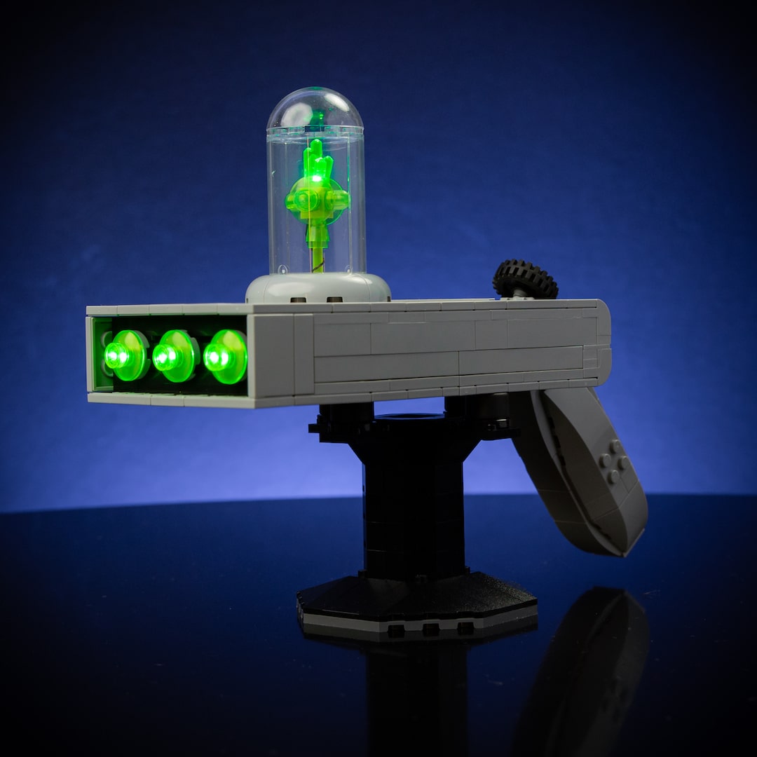 Rick's Life-Sized Portal Gun from Bricker Builds