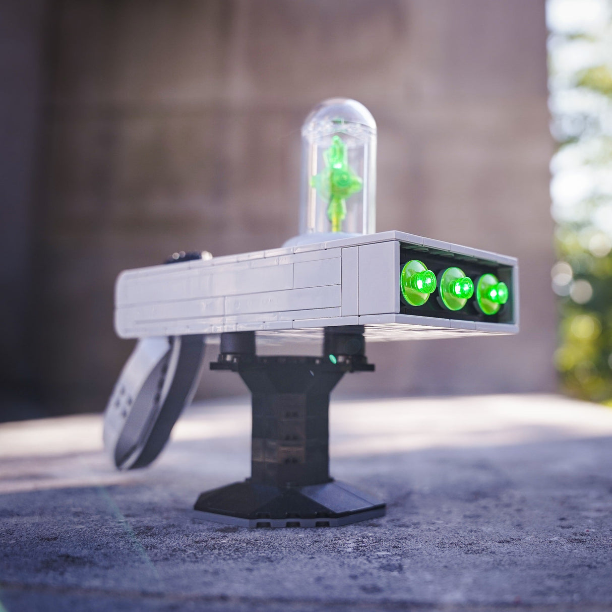 Rick's Life-Sized Portal Gun from Bricker Builds