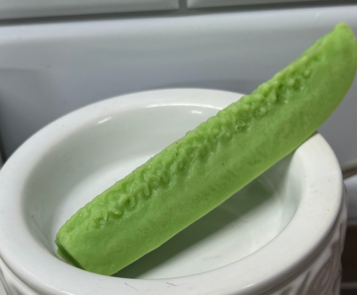 DILL PICKLES Spears Wax Melts | 3.5 oz | Fake Food | 4 Melts From Eartherella Soap & Candle Co.