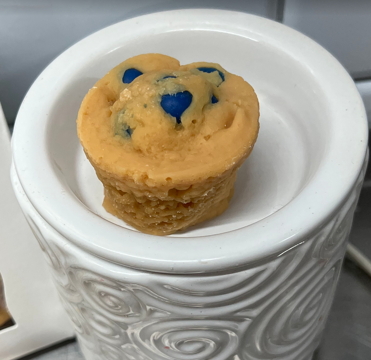 Realistic Mini BLUEBERRY MUFFINS Wax Melts | Fake Food | 5.5 oz From Eartherella Soap & Candle Co.