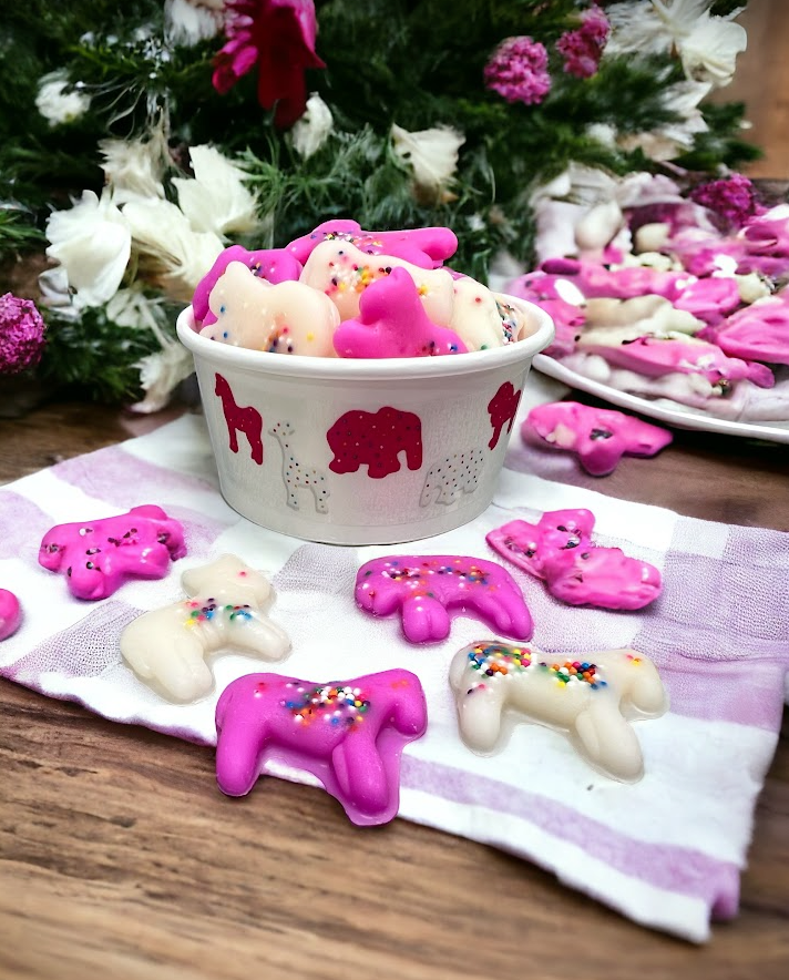 FROSTED ANIMAL CRACKERS Cookies Wax Melts | Fake Food | Warm Sugar Cookie scent | 3 oz From Eartherella Soap & Candle Co.