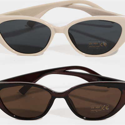 Cateye sunglasses through MARKET