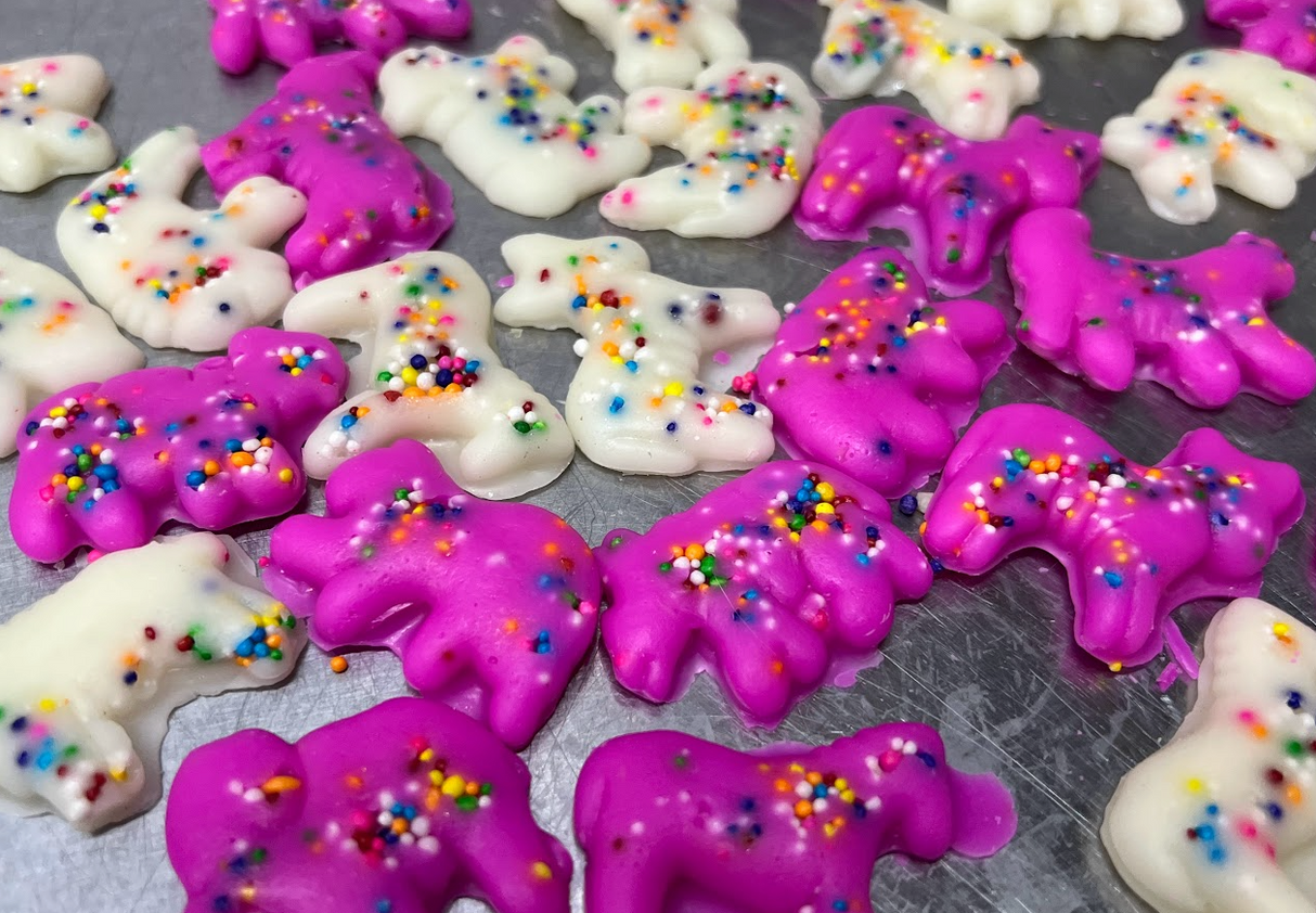 FROSTED ANIMAL CRACKERS Cookies Wax Melts | Fake Food | Warm Sugar Cookie scent | 3 oz From Eartherella Soap & Candle Co.