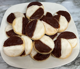 HALF MOON Black & White COOKIES Wax Melts |  Fake Food | 5 Cookies | 5.5 oz From Eartherella Soap & Candle Co.