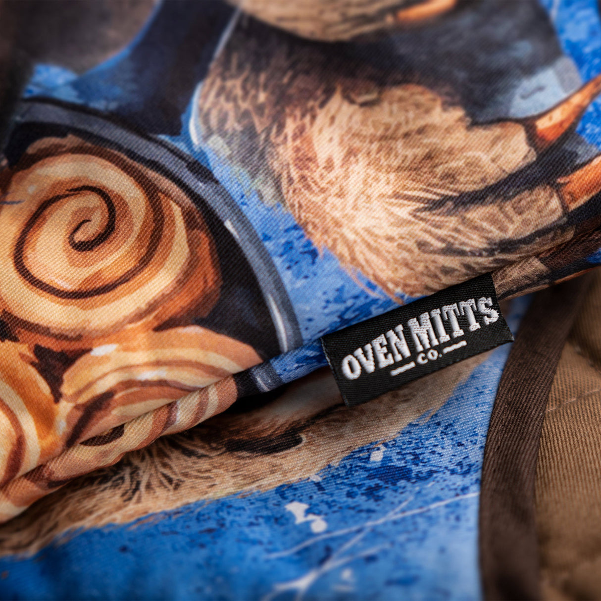 Sloth Just A Few More Minutes Oven Mitts And Pot Holder Set From Zapps Clothing