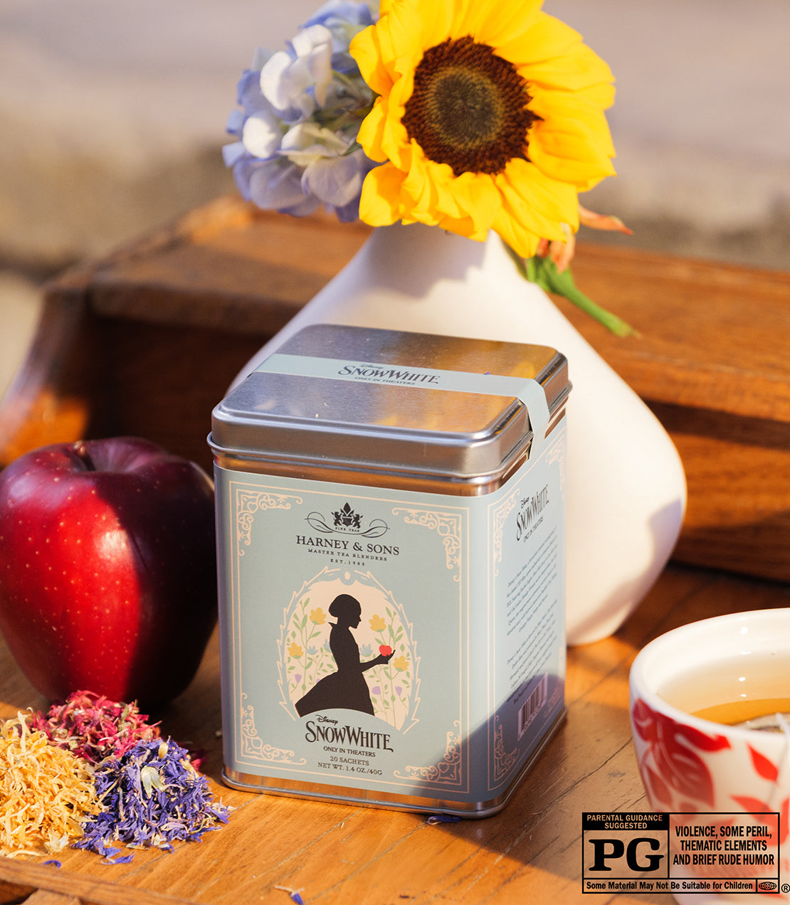 Snow White, Tin of 20 Sachets from Harney & Sons Fine Teas
