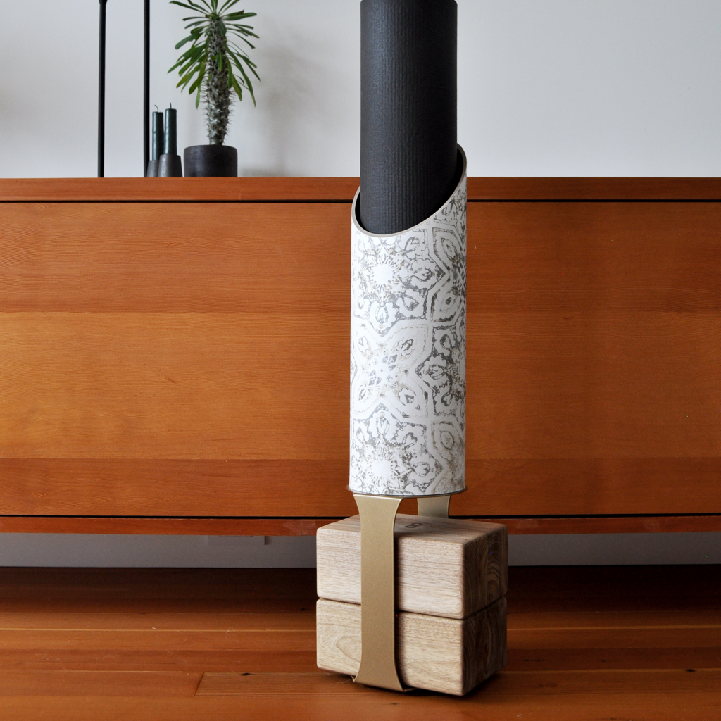 Homi Yoga Block Floor Stand | Gold from Mache