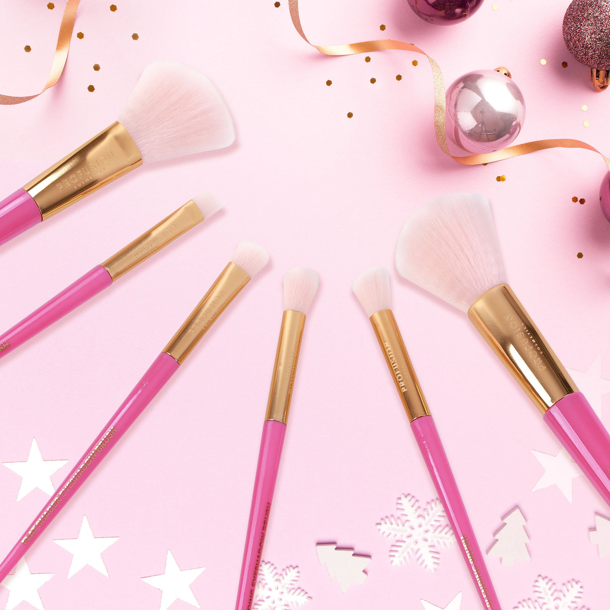 Sweet Holiday | 6-pc Face & Eye Brush Vault from Profusion Cosmetics