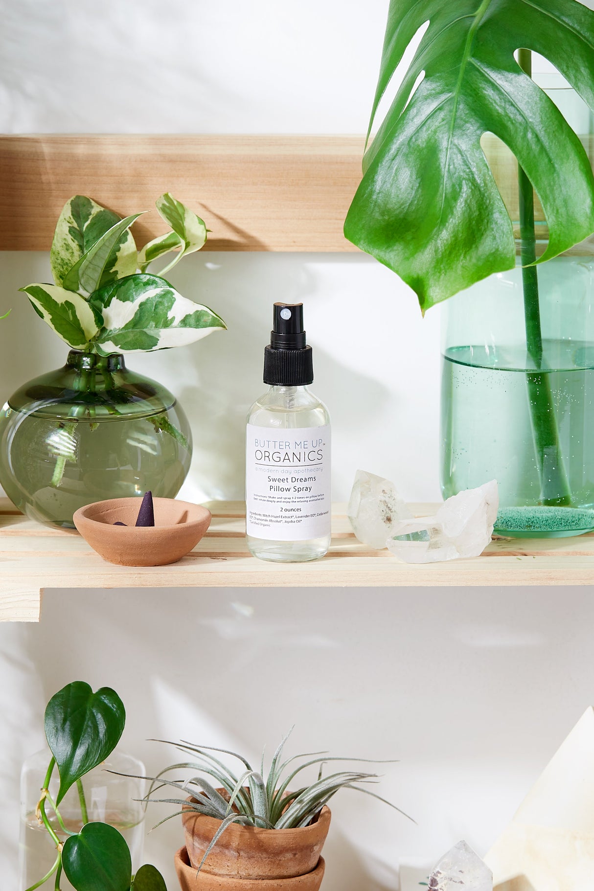 Organic Pillow Mist / Aromatherapy  / Relaxing Essential Oils / Gentle Sleep / Butter Me Up Organics  from Butter Me Up Organics