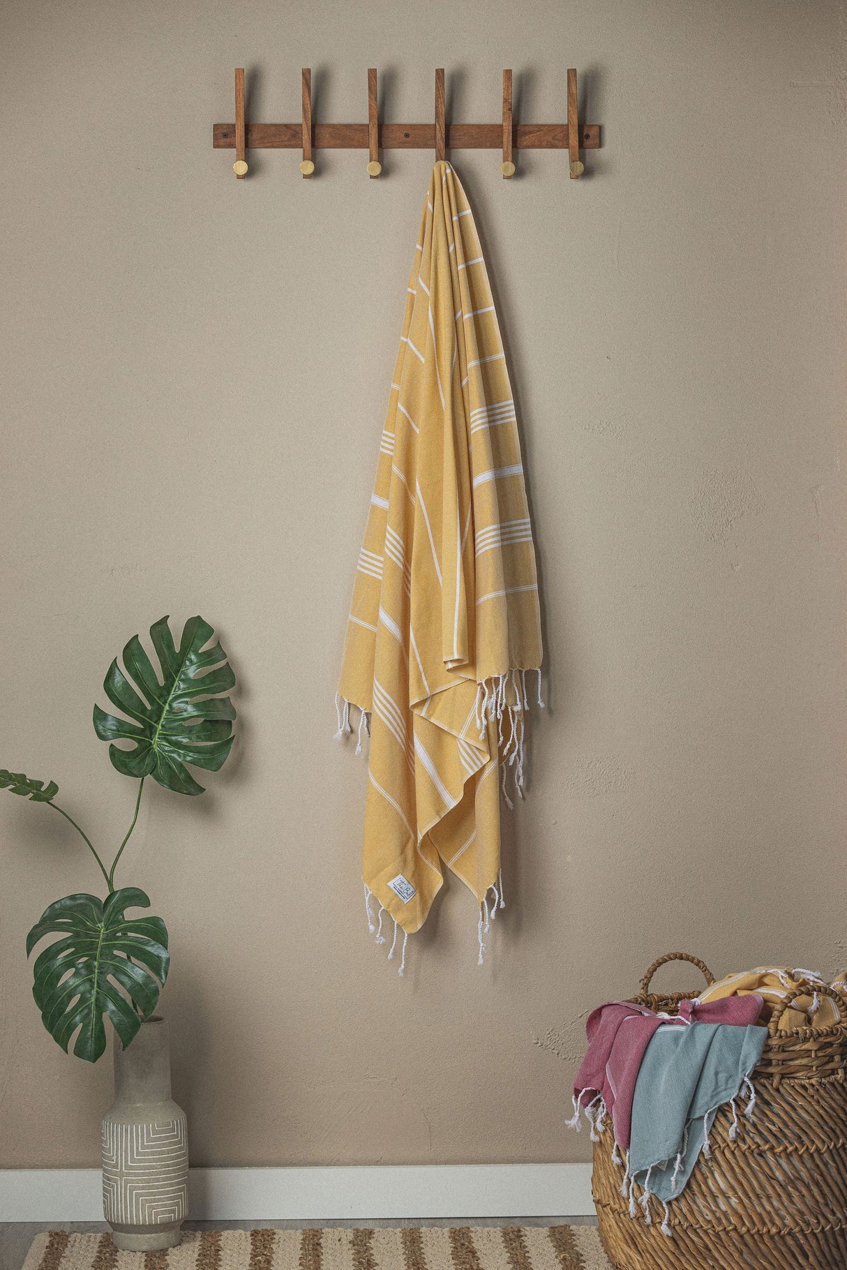 Perfect Classic Towel Collection – 40”x70” Lightweight Organic Turkish Cotton Towels from The Bali Market