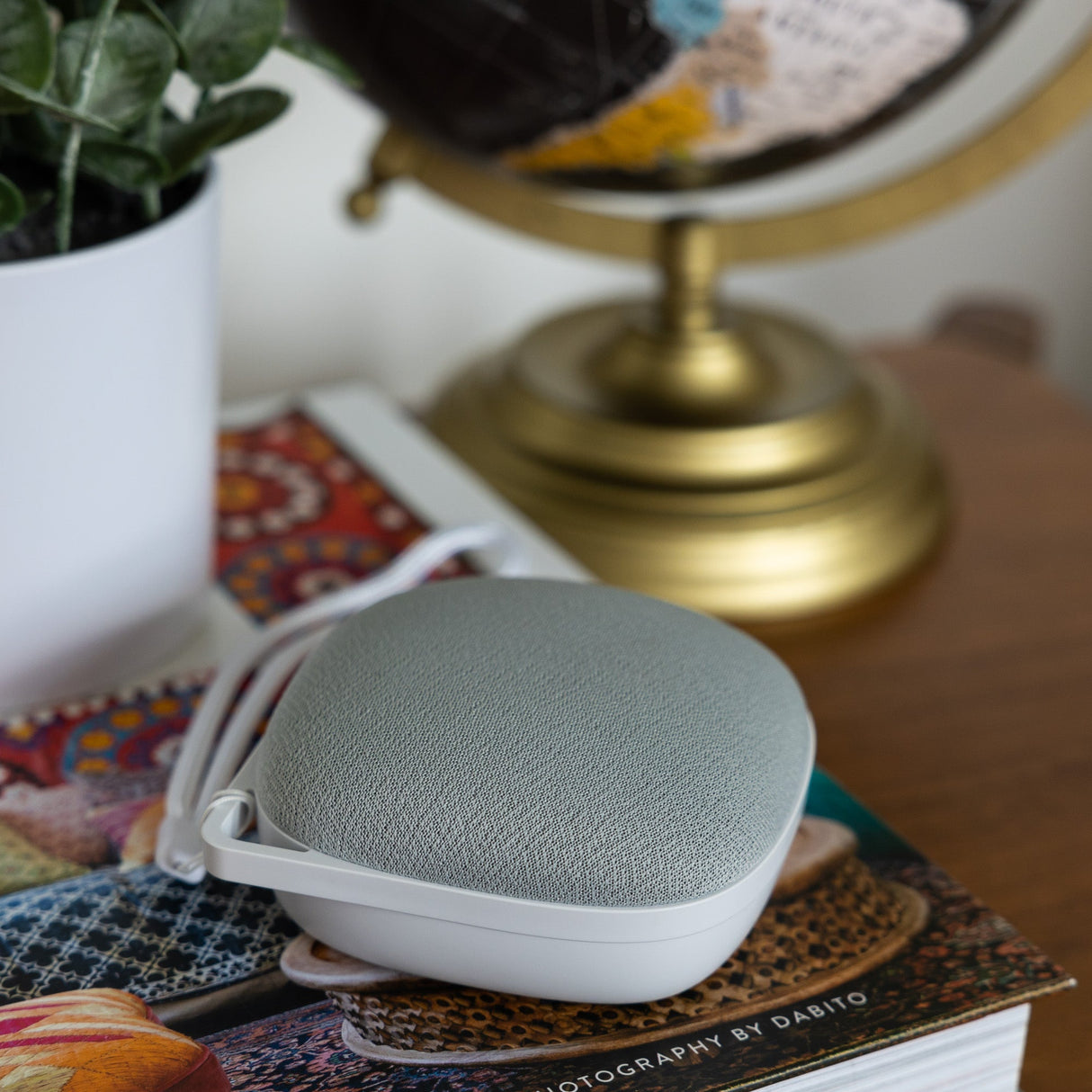 Travelcube White Noise Machine from Yogasleep