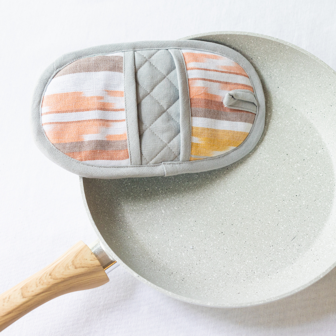 Double Ended Oval Pot Holder from Upavim Crafts