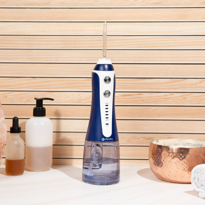 Water Flosser from Cheeky