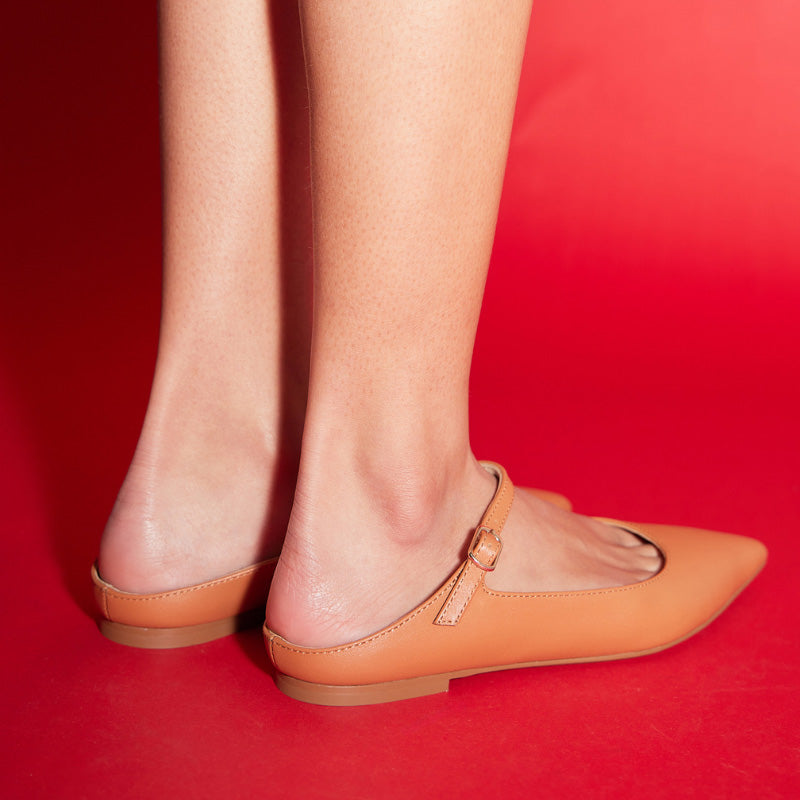 Vida Mule in Whiskey Leather from Yosi Samra