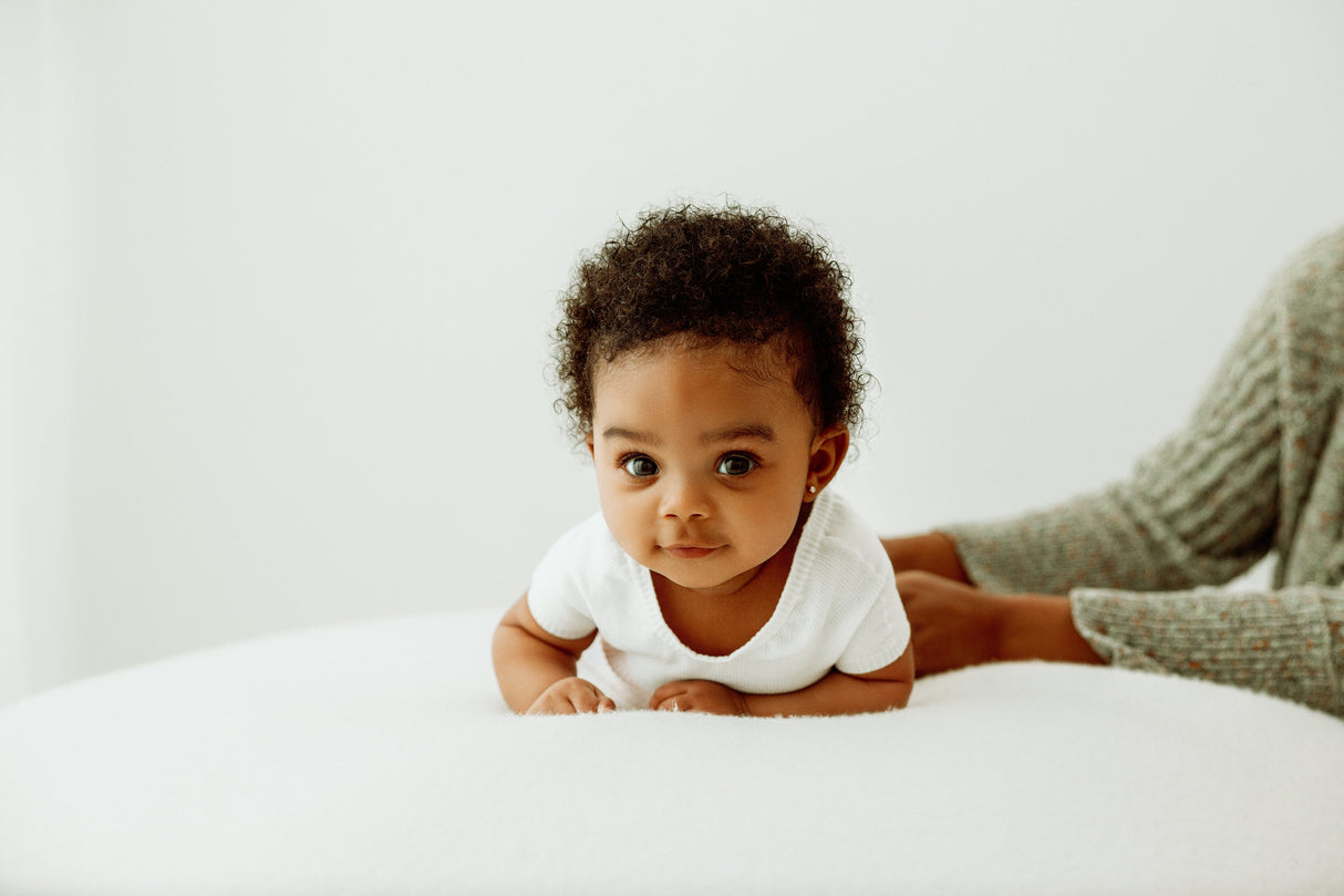 Grey Arms Out™ Short Sleeve Sleep Sack From Swaddelini