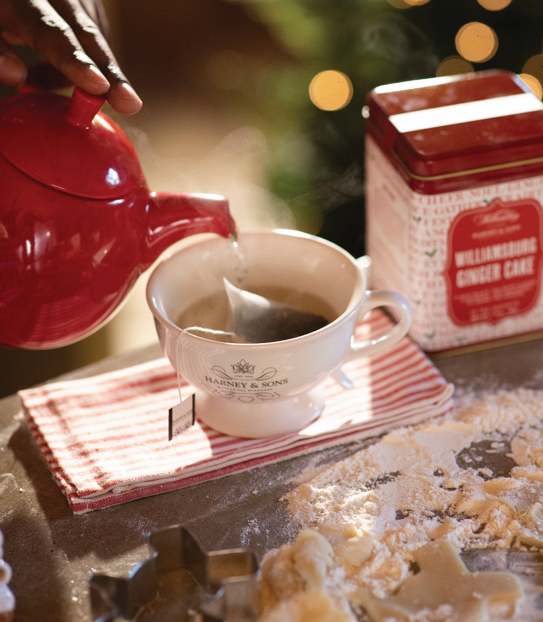 Williamsburg Ginger Cake, Tin of 20 Sachets from Harney & Sons Fine Teas