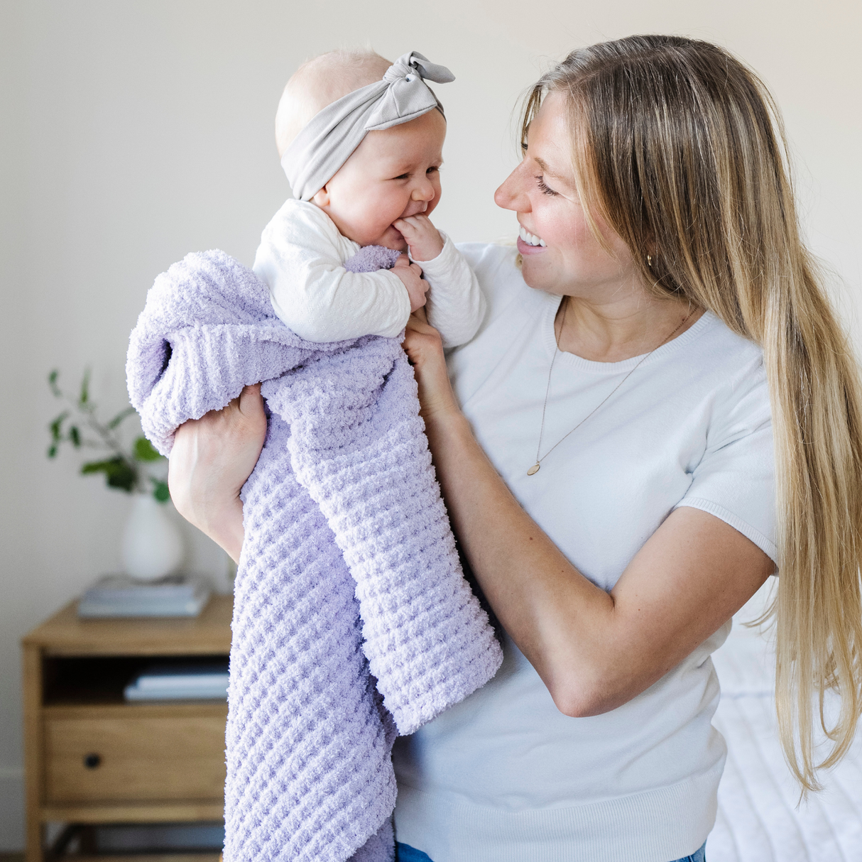 WAFFLE KNIT RECEIVING BLANKETS From Saranoni