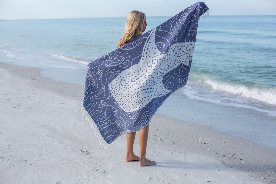 Whale Shark Bleu - Turkish Towel from Sun Drunk