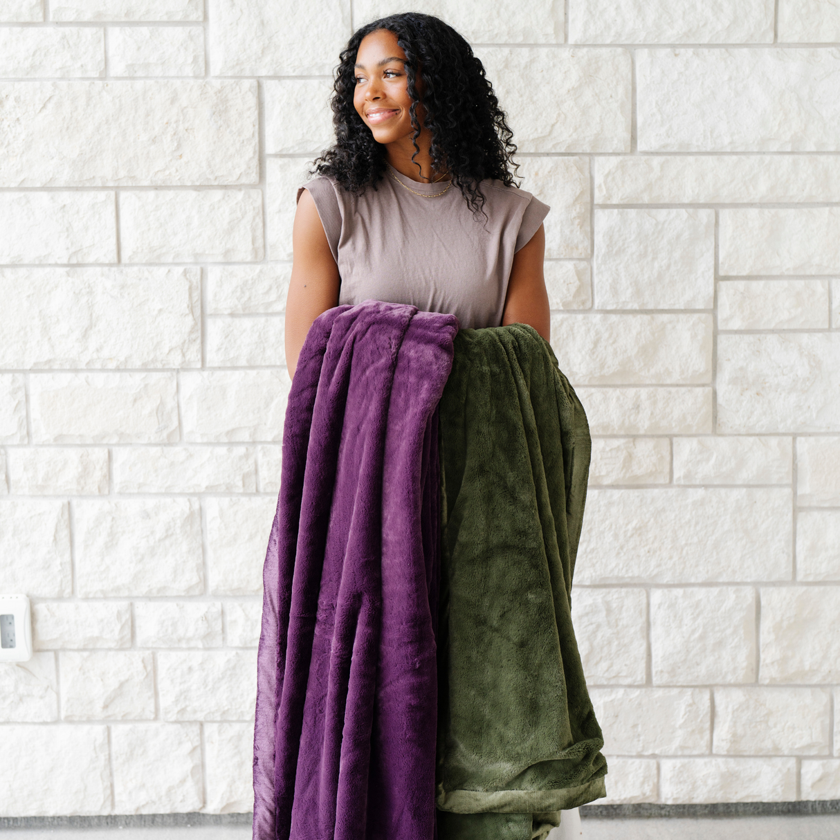 LUSH XL BLANKETS From Saranoni