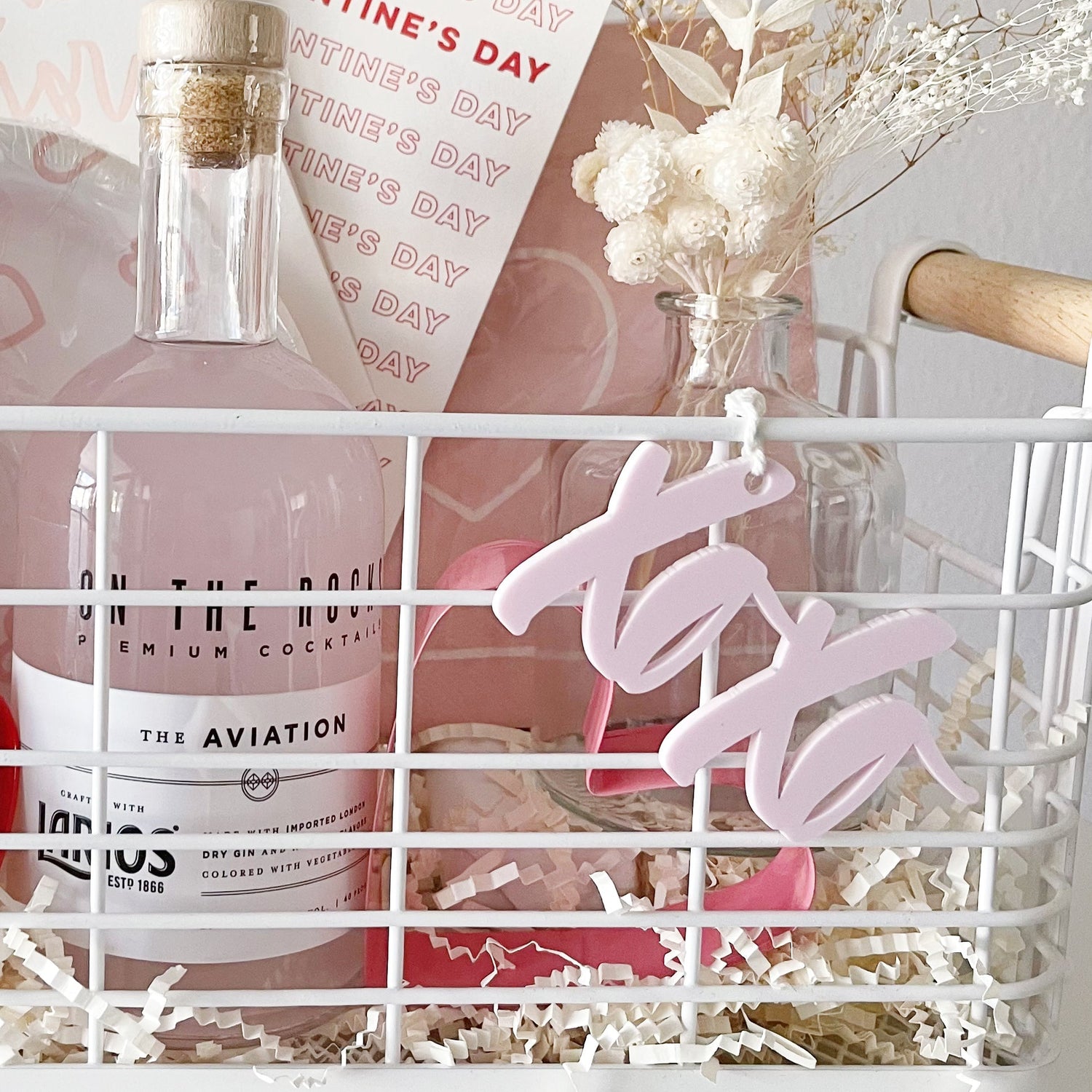 XOXO Valentine's Day Basket Gift Tag from The Cotton & Canvas Co.