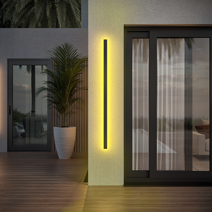 Svelte Smart Outdoor Lamp from Ozarké
