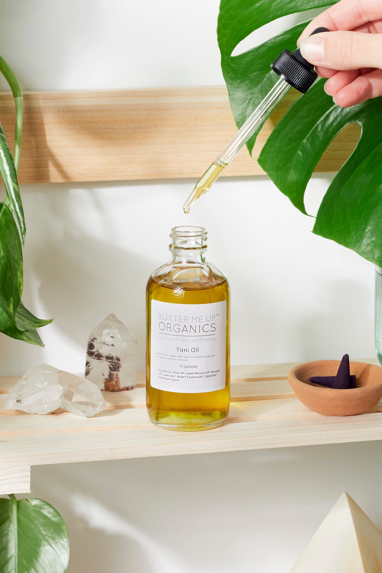Organic Yoni Oil / Feminine Care / Women's Health / Yoni from Butter Me Up Organics