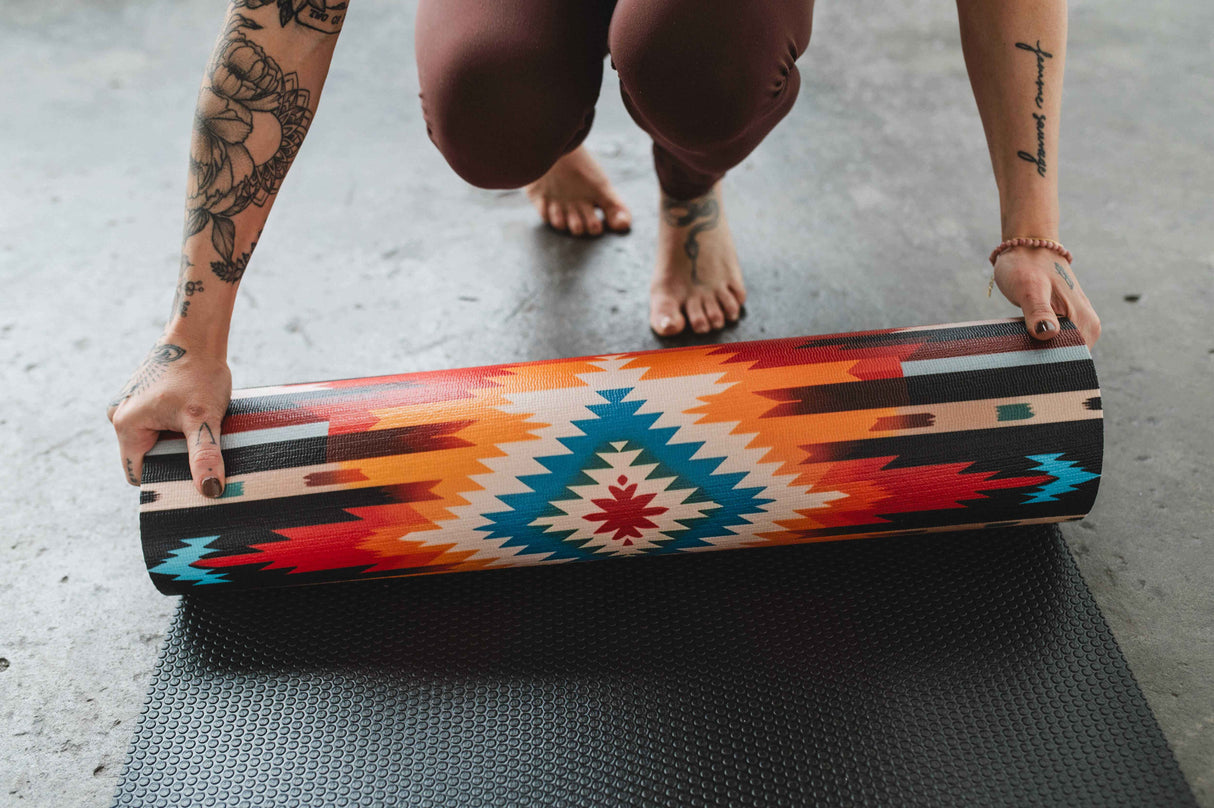Fox Trail Yoga Mat – 6 mm Extra Thick, Double-Sided Non-Slip, Eco-Friendly PER with Multi-Color Striped Design | from Yune Yoga