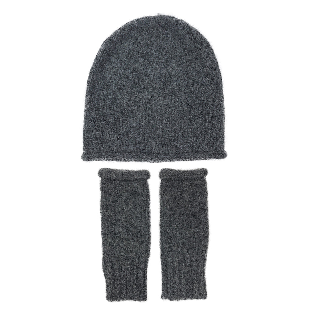 Charcoal Essential Knit Alpaca Gloves from SLATE + SALT