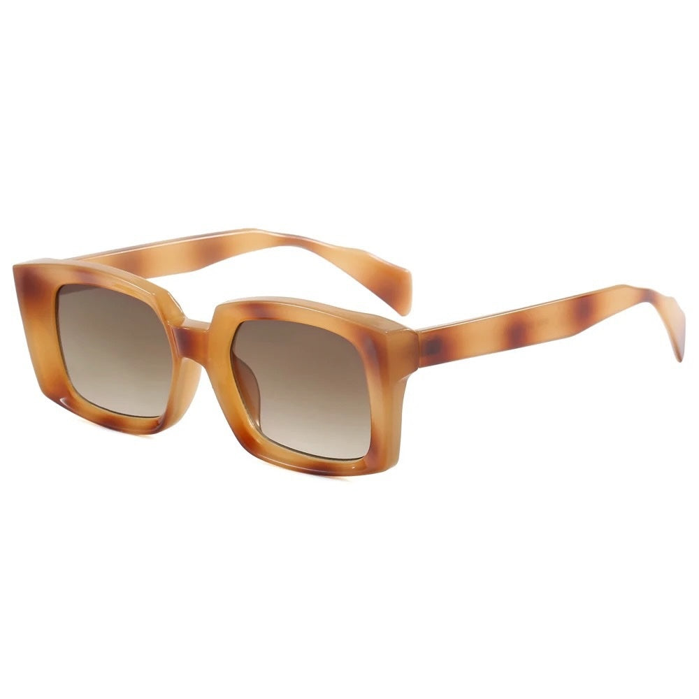 Amanda Square Sunglasses from Pretty Simple