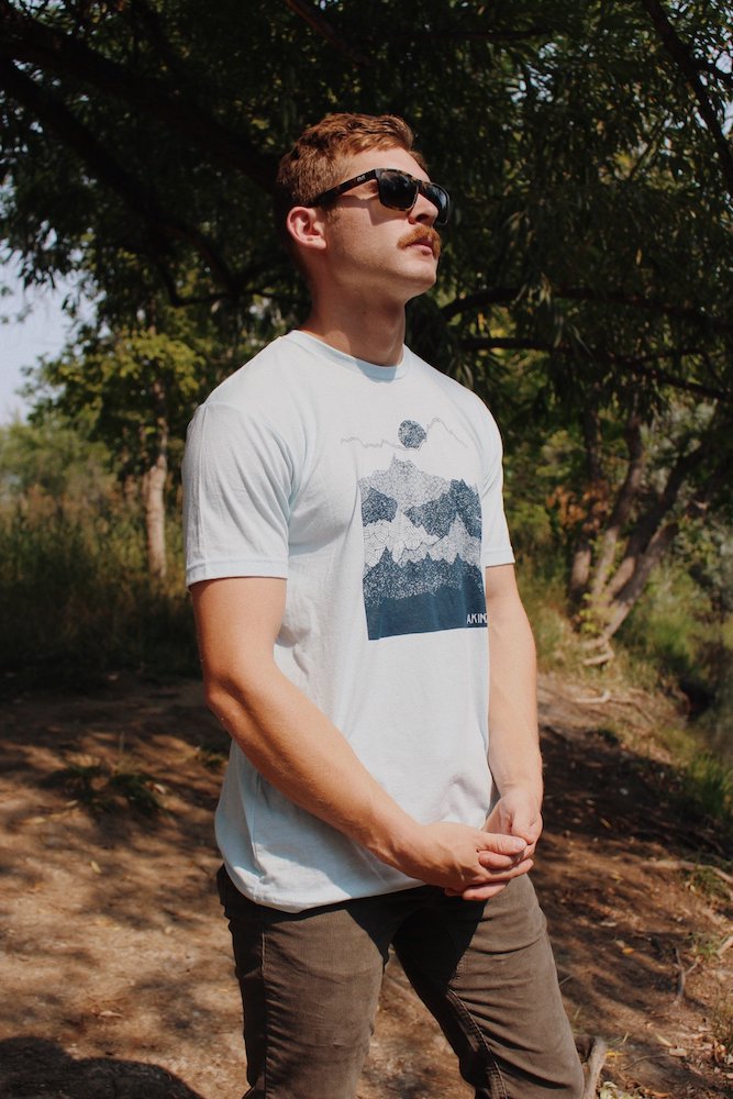 Ascend Mountains Tee from Akinz