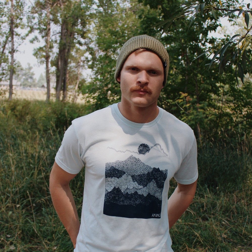 Ascend Mountains Tee from Akinz
