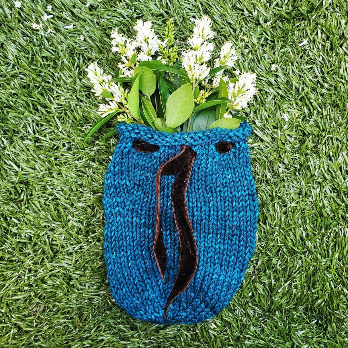 Avocado Sock Knitting Pattern (It's to ripen your Avocado 🥑 ) from Darn Good Yarn