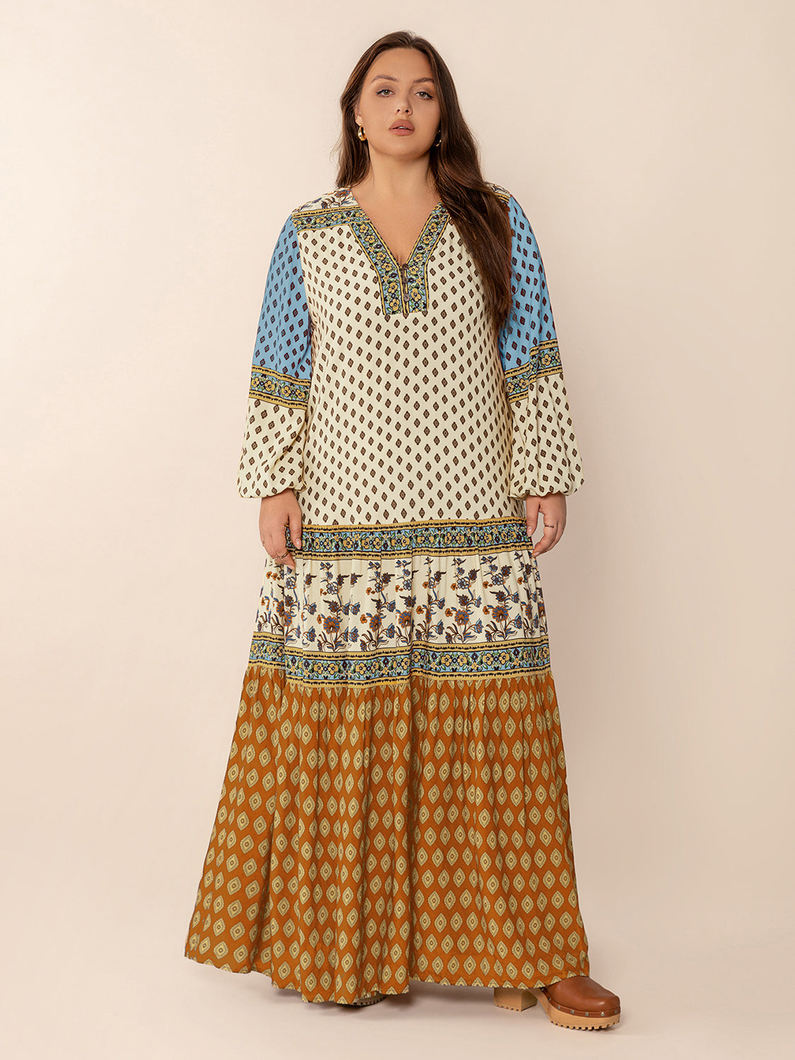 Plus Size Printed V-Neck Balloon Sleeve Maxi Dress from Enfance-Heureuse